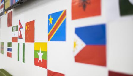 liput, kielitietoisuus, seinä