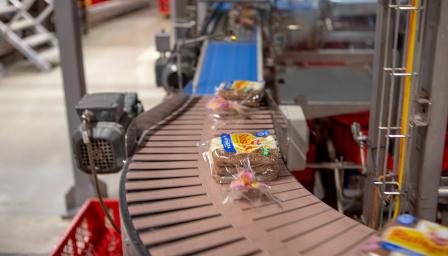 Vaasanin leipiä linjastolla.