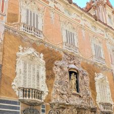 Julkisivukuva Valencian keramiikkamuseosta.