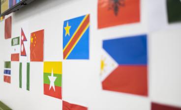 liput, kielitietoisuus, seinä