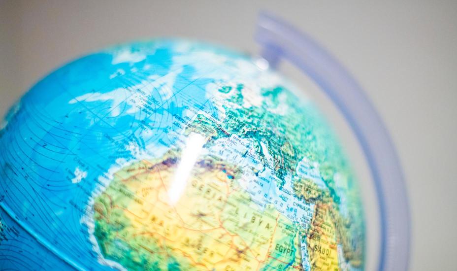 Karttapallo lähikuvassa.